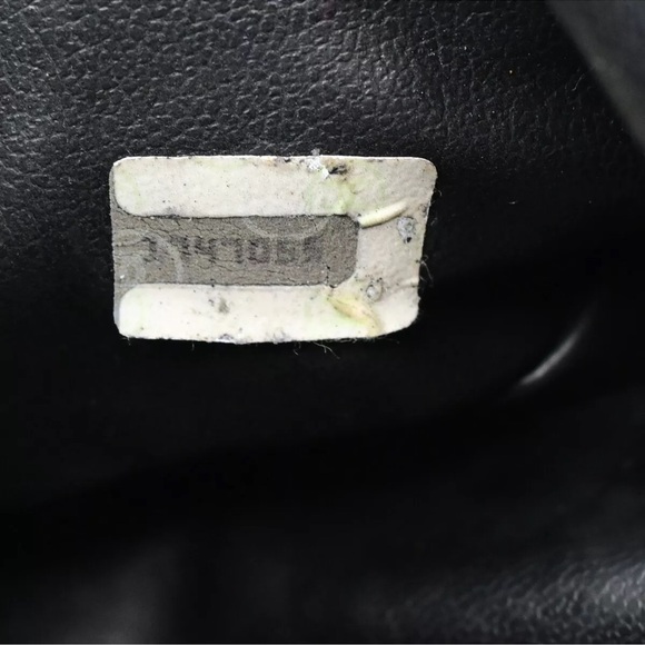 CHANEL CC LEATHER DRAWSTRING BAG - Picture 15 of 15